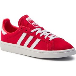 Buty adidas - Campus W D96564 Scarle/Ftwwht/Crywht. Czerwone buty sportowe damskie Adidas, bez wzorów, z zamszu, sportowe, adidas campus. Za 379,00 zł.
