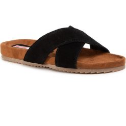 Klapki S.OLIVER - 5-27115-24 Black 001. Czarne klapki damskie S.Oliver, bez wzorów, ze skóry, bez obcasa. Za 189,00 zł.