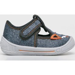 Superfit - Tenisówki. Szare trampki chłopięce Superfit, bez wzorów, z gumy, z okrągłym noskiem, bez zapięcia. W wyprzedaży za 89,90 zł.