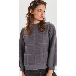 Bluza w kratę - Szary. Szare bluzy damskie Cropp, s, bez wzorów, bez rękawów, bez kaptura. Za 79,99 zł.