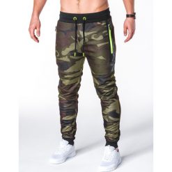 SPODNIE MĘSKIE DRESOWE P657 - ZIELONE/MORO. Zielone spodnie dresowe męskie marki Ombre Clothing, s, moro, z bawełny. Za 69,00 zł.