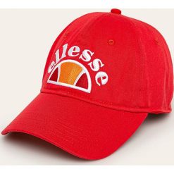 Ellesse - Czapka. Białe czapki damskie Ellesse, z aplikacjami, z bawełny. Za 119,90 zł.