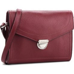 Torebka COCCINELLE - CV3 Mini Bag E5 CV3 55 H1 07 Grape R04. Czerwone listonoszki damskie Coccinelle, ze skóry. W wyprzedaży za 659,00 zł.