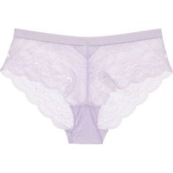 Figi "panty" bonprix fiołkowy bez. Fioletowe figi bonprix, w koronkowe wzory, z bawełny. Za 24,99 zł.