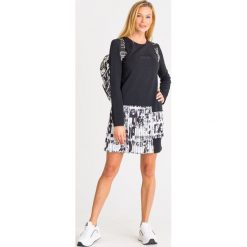 SUKIENKA LIU JO SPORT. Czarne sukienki damskie Liu Jo Sport, na co dzień, s, z nadrukiem, z elastanu, sportowe, z okrągłym kołnierzem, bez rękawów, mini, proste. Za 589,00 zł.