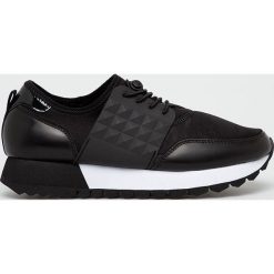 S. Oliver - Buty. Czarne buty sportowe damskie S.Oliver, bez wzorów, z materiału, sportowe. W wyprzedaży za 199,90 zł.