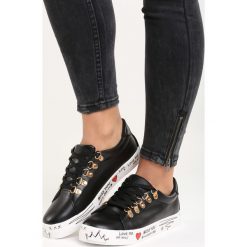 Czarne Buty Sportowe Please Love Me. Czarne buty sportowe damskie marki Born2be, z napisami, sportowe. Za 79,99 zł.