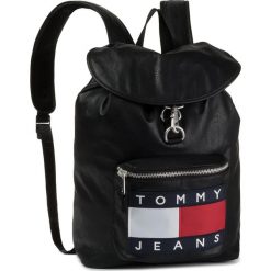 Plecak TOMMY JEANS - Tjm Heritage Leather Backpack AM0AM05260 011. Czarne plecaki damskie Tommy Jeans, bez wzorów, z jeansu. W wyprzedaży za 629,00 zł.