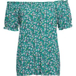 Shirt z dekoltem "carmen" bonprix ciemnoszmaragdowy. Zielone koszulki damskie bonprix, bez wzorów, z elastanu, bez kołnierzyka, bez rękawów. Za 22,99 zł.
