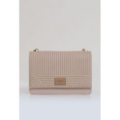Elegancka, pikowana torebka. Szare torebki klasyczne damskie marki Monnari, ze skóry, duże, pikowane. Za 87,60 zł.