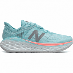 New Balance Fresh Foam More v2 - WMORBP2. Pomarańczowe buty sportowe damskie New Balance, bez wzorów, z materiału, do biegania. W wyprzedaży za 349,99 zł.