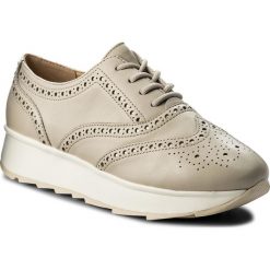 Półbuty GEOX - D Gendry A D825TA 00085 C6738 Lt Taupe. Brązowe półbuty damskie Geox, bez wzorów, ze skóry ekologicznej, bez obcasa, na koturnie, bez zapięcia. W wyprzedaży za 329,00 zł.