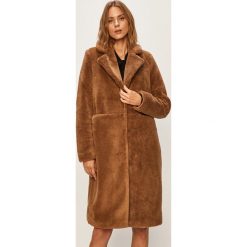Vero Moda - Płaszcz. Pomarańczowe kurtki damskie s, z poliesteru, klasyczne. W wyprzedaży za 299,90 zł.