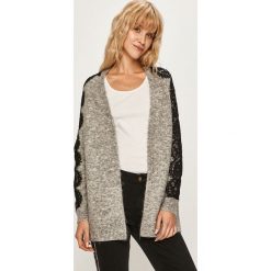 Vero Moda - Kardigan. Szare swetry damskie Vero Moda, s, z aplikacjami, z elastanu. W wyprzedaży za 129,90 zł.
