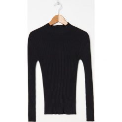 Prążkowany sweter z półgolfem - Czarny. Czarne swetry damskie House, s, bez wzorów, prążkowane, bez rękawów, bez kaptura. Za 59,99 zł.