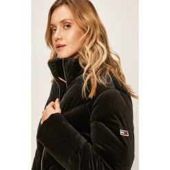 Tommy Jeans - Kurtka. Czarne kurtki damskie Tommy Jeans, s, bez wzorów, z poliesteru, krótkie, bez kaptura. Za 1049,00 zł.