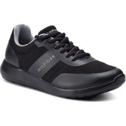 Sneakersy TOMMY HILFIGER - Core Lightweight Mesh Runner FM0FM02183 Black 990. Czarne sneakersy męskie TOMMY HILFIGER, na co dzień, bez wzorów, z tworzywa sztucznego, eleganckie, bez zapięcia. Za 399,00 zł.