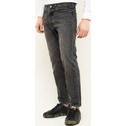 Jeansy Slim Fit Levi's 501® 28894-0169. Szare jeansy męskie Levi's®, s, bez wzorów. W wyprzedaży za 319,00 zł.