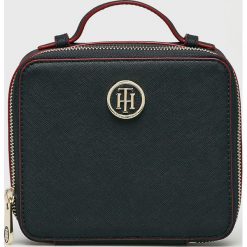 Tommy Hilfiger - Kosmetyczka Honey. Czarne kosmetyczki damskie TOMMY HILFIGER, z materiału. Za 279,90 zł.