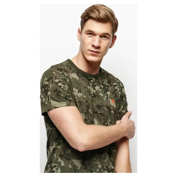 Timberland Koszulka Ss Aop Tee , multicolor, rozmiar M. Koszulki męskie Timberland, m, z aplikacjami, z bawełny, militarne, bez kołnierzyka, bez rękawów. Za 179,99 zł.