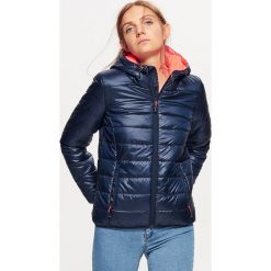 Pikowana kurtka - Granatowy. Niebieskie kurtki damskie pikowane Cropp, m. W wyprzedaży za 39,99 zł.