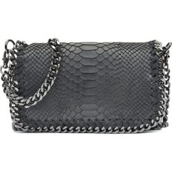 Torebki klasyczne damskie: Skórzana torebka w kolorze czarnym – 22 x 15 x 6 cm