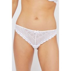 Etam - Stringi CHERIE CHERIE. Białe majtki damskie Etam, w koronkowe wzory, z elastanu. Za 49,90 zł.