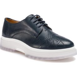Oxfordy GEOX - D Myluse C D929WC 00043 C4002 Navy. Niebieskie półbuty damskie Geox, bez obcasa, na obcasie, bez zapięcia. W wyprzedaży za 339,00 zł.