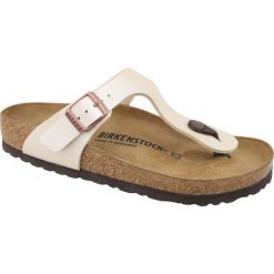Birkenstock Gizeh 943871 japonki damskie białe 40. Białe klapki damskie Birkenstock, bez wzorów, z zamszu, bez obcasa. W wyprzedaży za 259,99 zł.