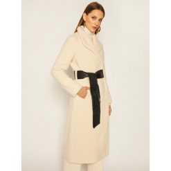 Futro Pinko Lazzaro Al 20-21 BLK01 1G14ZX Y6D9. Białe kurtki damskie Pinko, bez kaptura. Za 1669,00 zł.