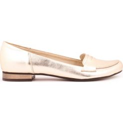 Złote balerinki lordsy - skóra naturalna - model 025 - kolor złoty. Żółte baleriny damskie Zapato, bez wzorów, z jeansu, eleganckie, na niskim obcasie, na obcasie. W wyprzedaży za 173,40 zł.
