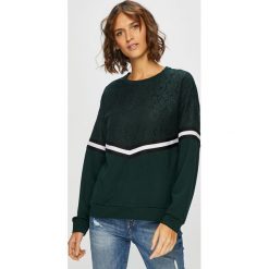 Jacqueline de Yong - Bluza. Czarne bluzy rozpinane damskie Jacqueline de Yong, l, z aplikacjami, z dzianiny. W wyprzedaży za 69,90 zł.