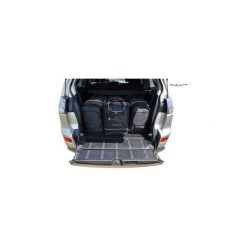 MITSUBISHI OUTLANDER, 2006-2012 TORBY DO BAGAŻNIKA 4 SZT KJUST - 7029010. Torby podróżne KJUST, bez wzorów, z kauczuku, klasyczne. Za 1079,00 zł.