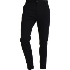 Gabba PISA Chinosy black. Czarne chinosy męskie Gabba, z elastanu. Za 419,00 zł.