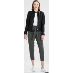 Kurtki damskie: Vero Moda Tall VMCALIFORNIA FAVO Kurtka ze skóry ekologicznej black