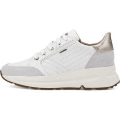 Geox tenisówki damskie Backsie D94FLA 38, kremowy. Białe buty sportowe damskie Geox, bez wzorów, ze skóry, bez zapięcia. Za 519,00 zł.