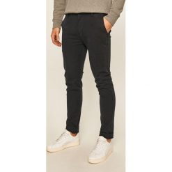 Levi's - Spodnie. Niebieskie spodnie męskie Levi's®, s, bez wzorów, z elastanu. Za 319,90 zł.