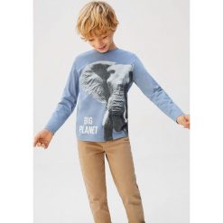 Mango Kids - Longsleeve dziecięcy Earth 110-164 cm. Białe t-shirty chłopięce Mango Kids, z nadrukiem, z bawełny, bez rękawów. Za 45,90 zł.