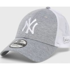 New Era - Czapka. Szare czapki męskie New Era, bez wzorów, z bawełny. W wyprzedaży za 69,90 zł.