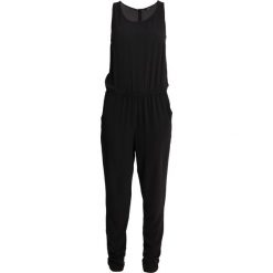 Kombinezony damskie: Only Petite ONLNOVA SOLID Kombinezon black