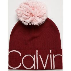 Calvin Klein - Czapka. Brązowe czapki damskie Calvin Klein, na zimę, z dzianiny. Za 179,90 zł.