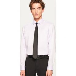 Koszula regular fit - Fioletowy. Fioletowe koszule męskie marki Reserved, l, z bawełny. Za 69,99 zł.