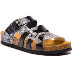 Klapki DR. BRINKMANN - 701265 Schwarz/Weiss 1. Czarne klapki damskie marki Dr. Brinkmann, bez wzorów, ze skóry ekologicznej, bez obcasa. Za 139,00 zł.