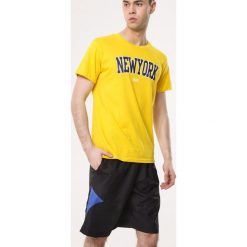 Czarne Szorty Raindrop. Czarne spodenki i szorty męskie Born2be, xl, z aplikacjami. Za 39,99 zł.