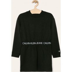 Calvin Klein Jeans - Sukienka dziecięca 104-176 cm. Szare sukienki dziewczęce Calvin Klein Jeans, bez wzorów, z elastanu, casualowe, z długim rękawem, długie, maxi, proste. Za 359,90 zł.