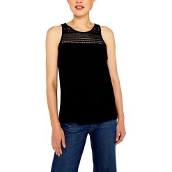 Top w kolorze czarnym. Czarne bluzki damskie Esprit Woman, xs, w koronkowe wzory, z bawełny, z okrągłym kołnierzem. W wyprzedaży za 56,95 zł.
