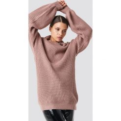 NA-KD Sweter oversize z golfem - Pink. Różowe golfy damskie marki NA-KD, z dzianiny. Za 161,95 zł.