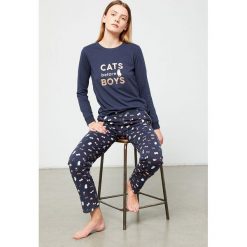 Etam - Longsleeve piżamowy Sandy. Niebieskie piżamy damskie Etam, s, z nadrukiem, z bawełny, bez rękawów. Za 89,90 zł.