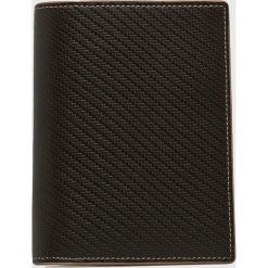 VIP COLLECTION - Portfel skórzany. Pomarańczowe portfele męskie marki VIP COLLECTION, bez wzorów, ze skóry. W wyprzedaży za 129,90 zł.