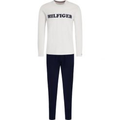Piżama TOMMY HILFIGER Logo Set UM0UM01671. Piżamy męskie TOMMY HILFIGER, m, bez wzorów, z bawełny, bez rękawów. W wyprzedaży za 219,00 zł.